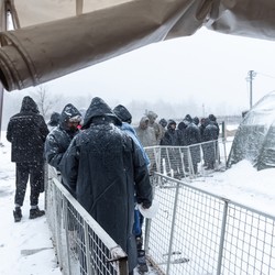 Apoyo de emergencia a los migrantes en Bosnia y Herzegovina Imagen 4